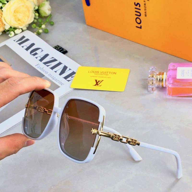 WellDesigned Louis Vuitton Sunglasses 280798