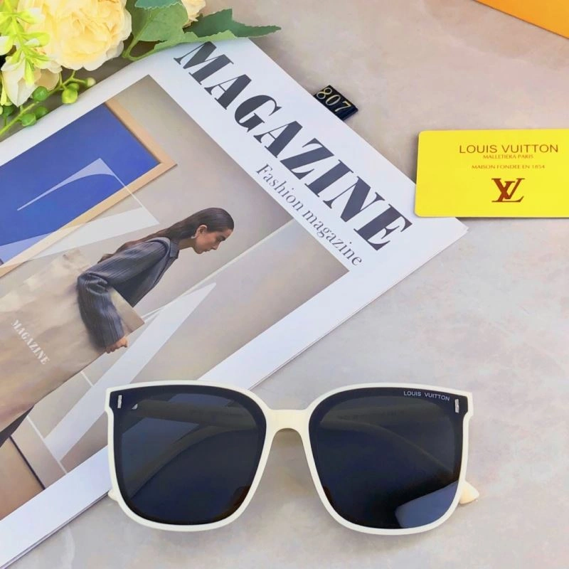 Sustainable Louis Vuitton Sunglasses 280780