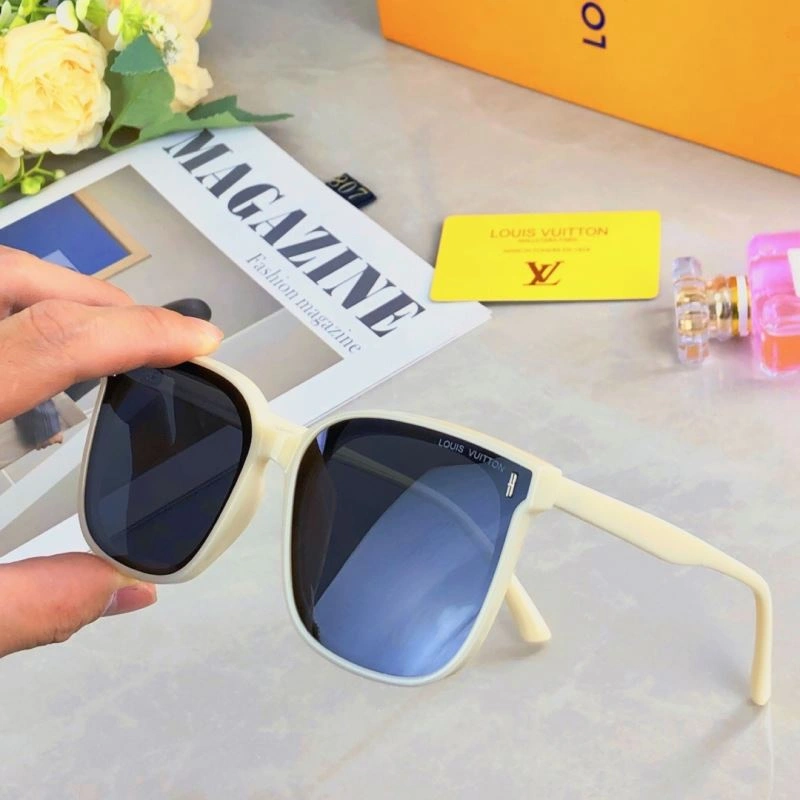 Sustainable Louis Vuitton Sunglasses 280780