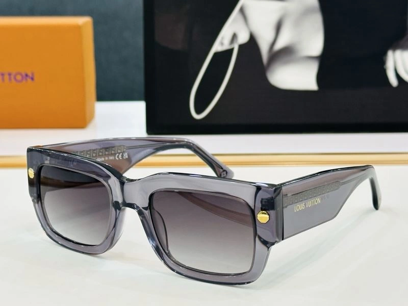 Louis Vuitton Sunglasses Stylish 280768