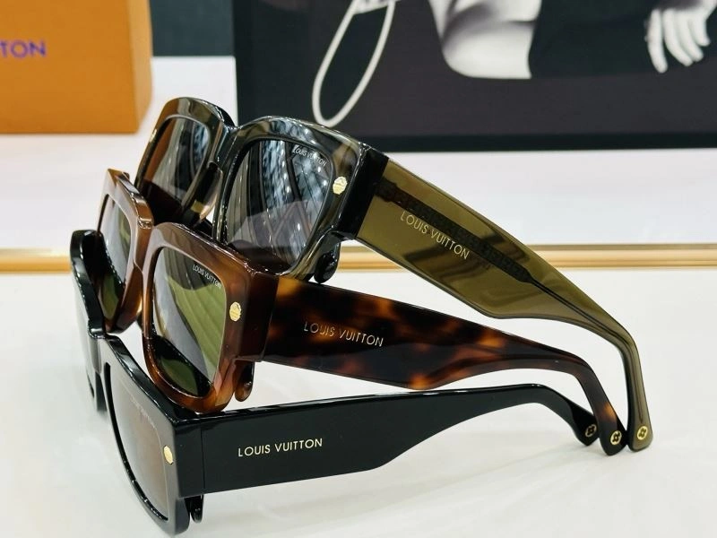 Louis Vuitton Sunglasses Stylish 280768