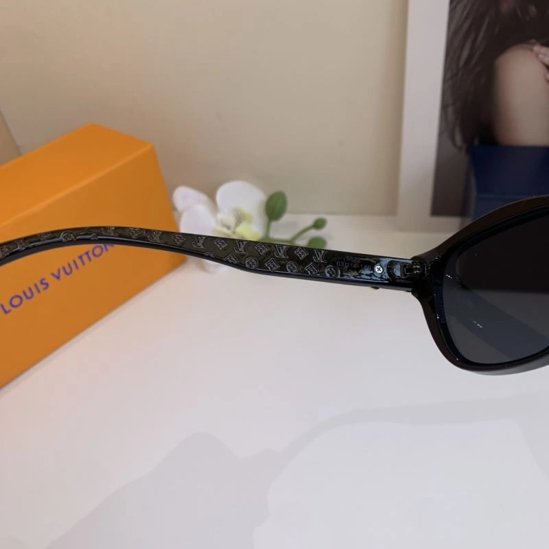 Louis Vuitton Sunglasses Vibrant 280766