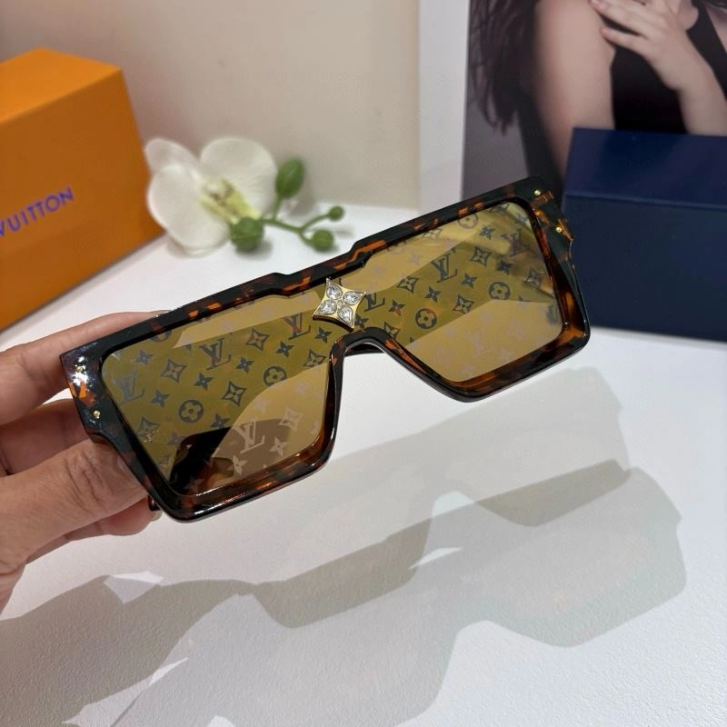 Louis Vuitton Sunglasses MoistureWicking 280738