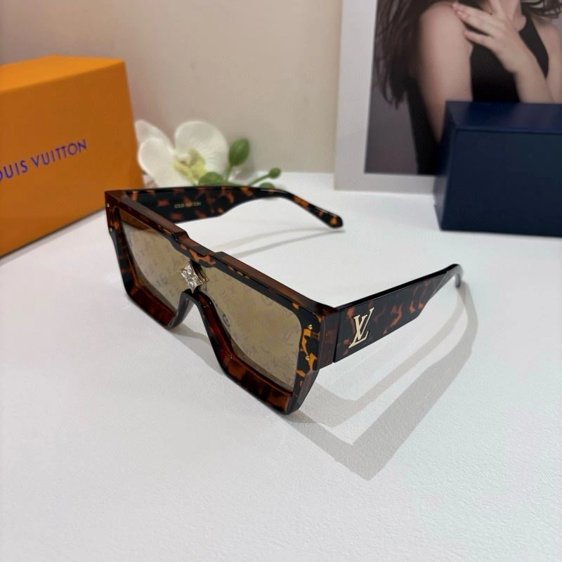 Louis Vuitton Sunglasses MoistureWicking 280738