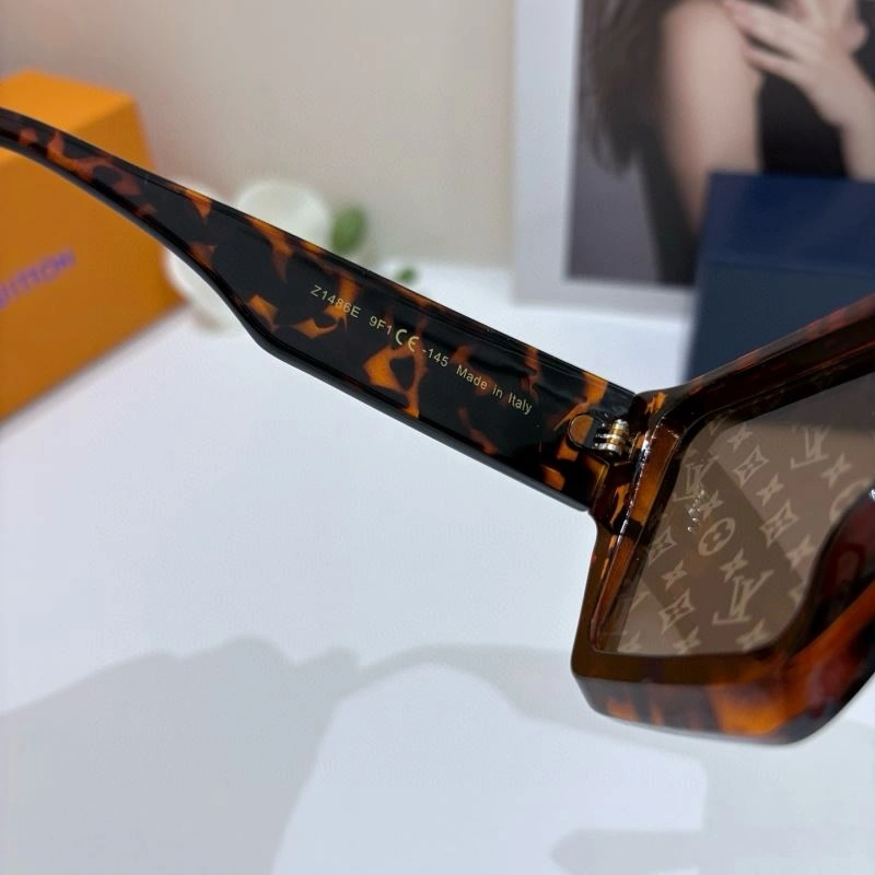 Louis Vuitton Sunglasses MoistureWicking 280738