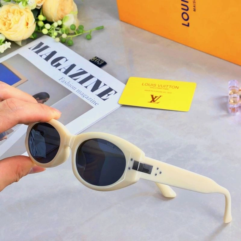 Louis Vuitton Sunglasses Compact 280750