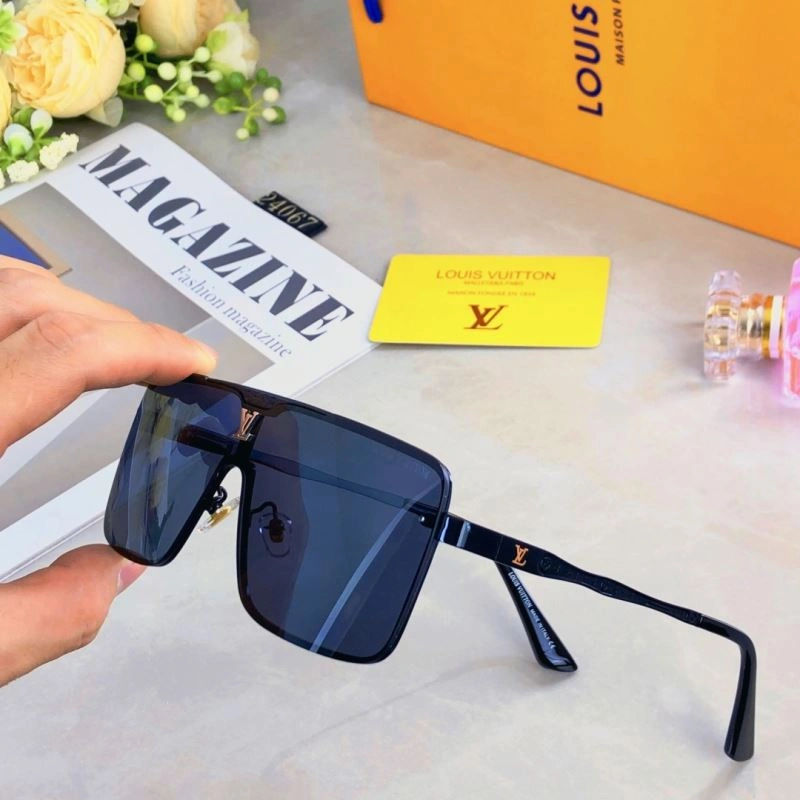 FashionForward Louis Vuitton Sunglasses 280727