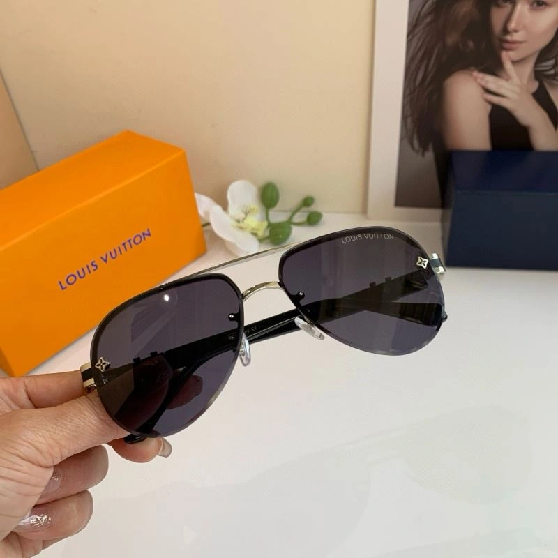 GoodFit Louis Vuitton Sunglasses 280741