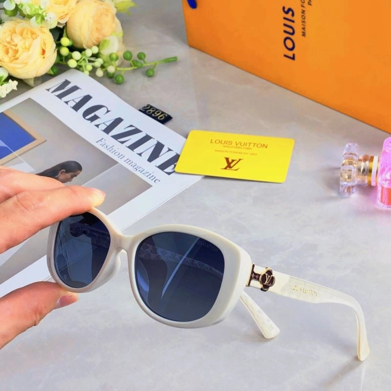 Supportive Louis Vuitton Sunglasses 280745