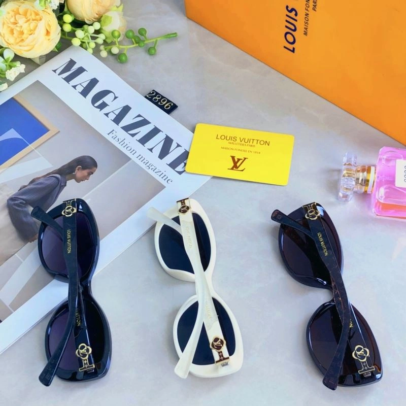 Supportive Louis Vuitton Sunglasses 280745