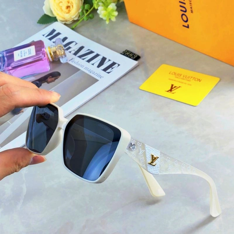 Elegant Louis Vuitton Sunglasses 280740