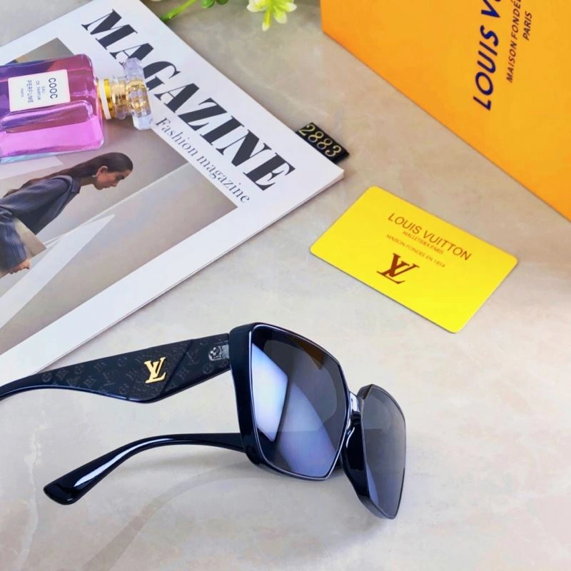 Elegant Louis Vuitton Sunglasses 280740