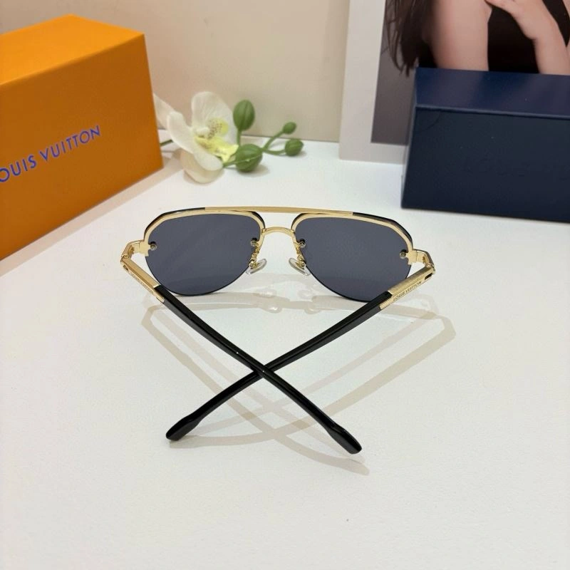 SmoothTexture Louis Vuitton Sunglasses 280739