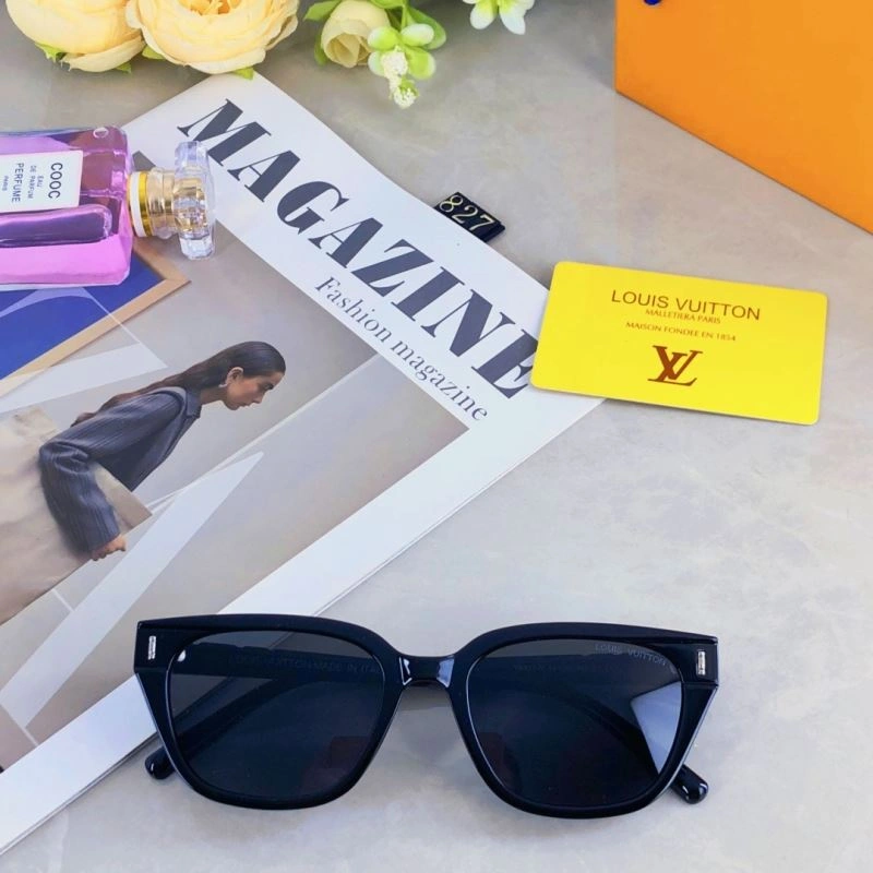 Louis Vuitton Sunglasses Youthful 280720
