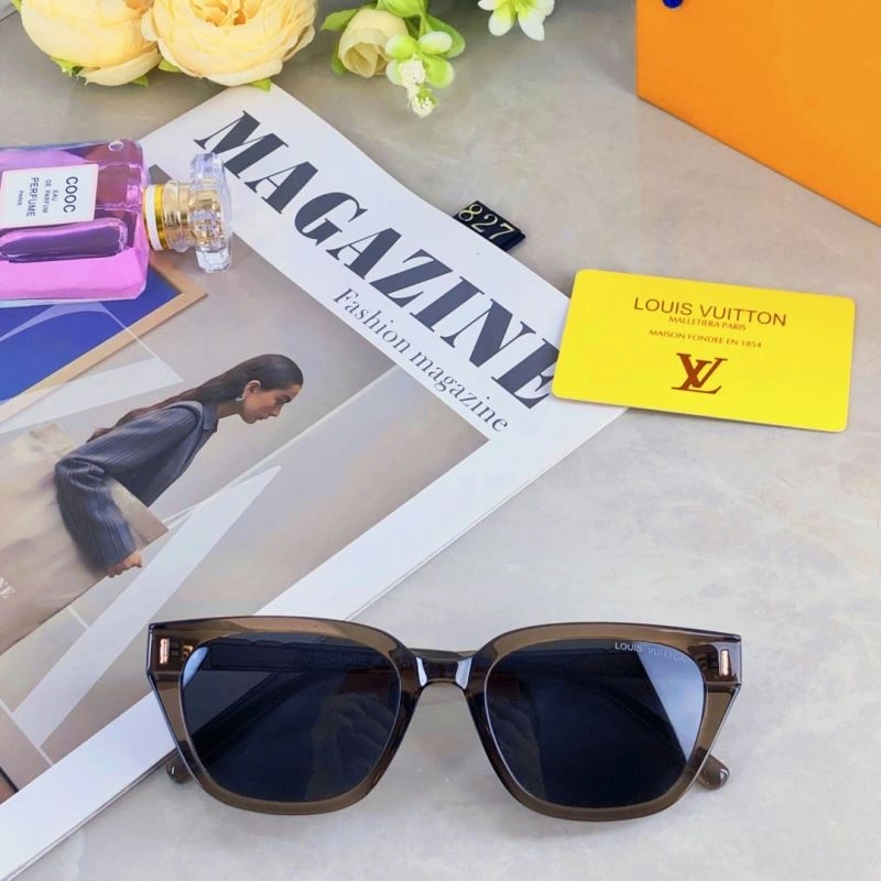 Louis Vuitton Sunglasses Youthful 280720