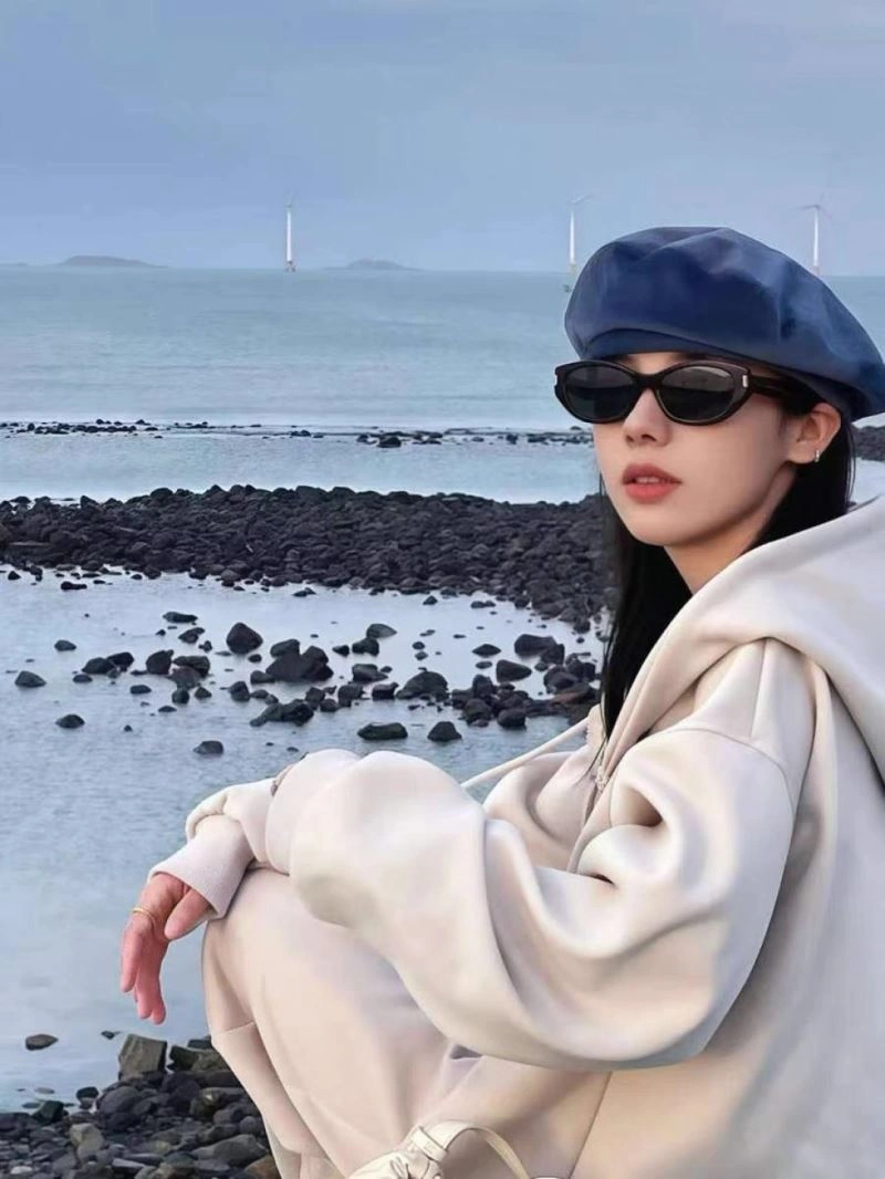 Louis Vuitton Sunglasses Versatile 280718