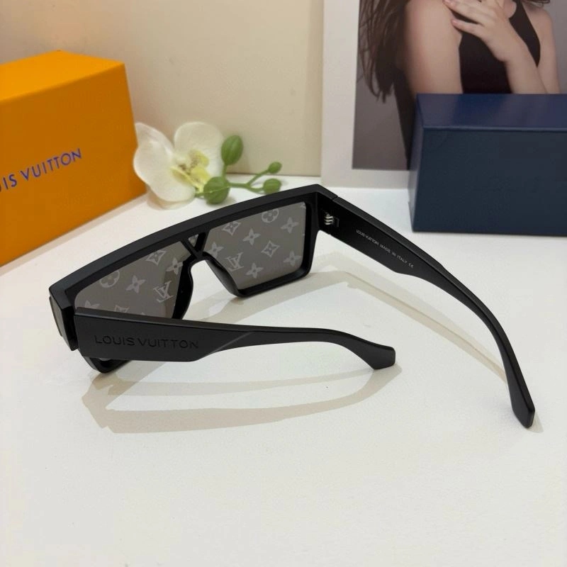 Louis Vuitton Sunglasses Breathable 280694