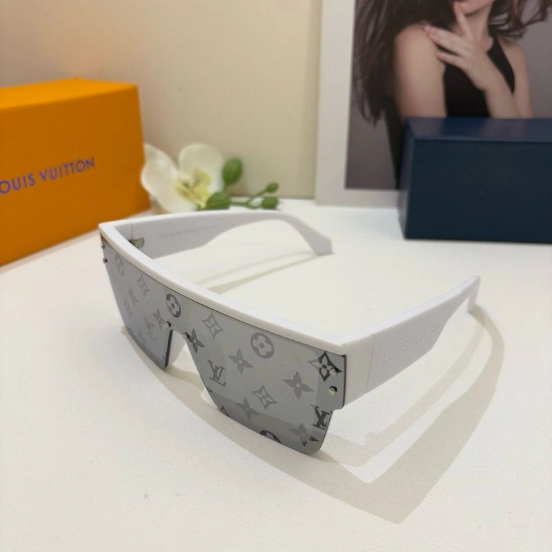Louis Vuitton Sunglasses FashionForward 280699