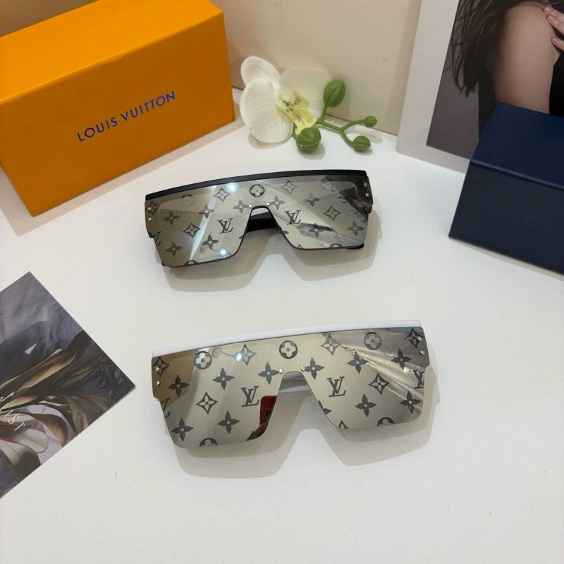 Louis Vuitton Sunglasses FashionForward 280699