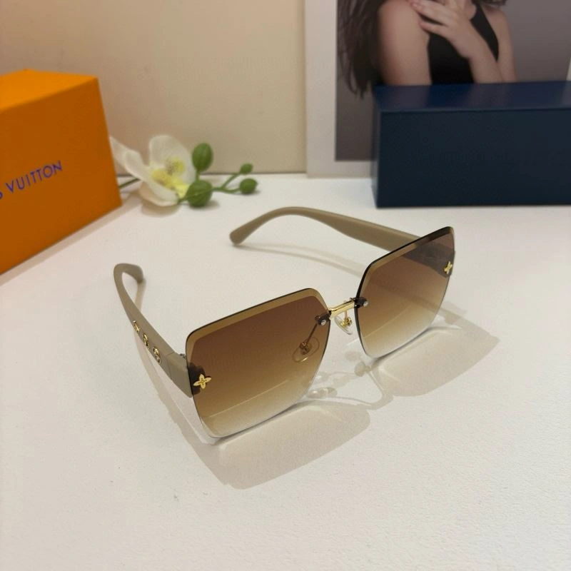 Louis Vuitton Sunglasses EyeCatching 280689