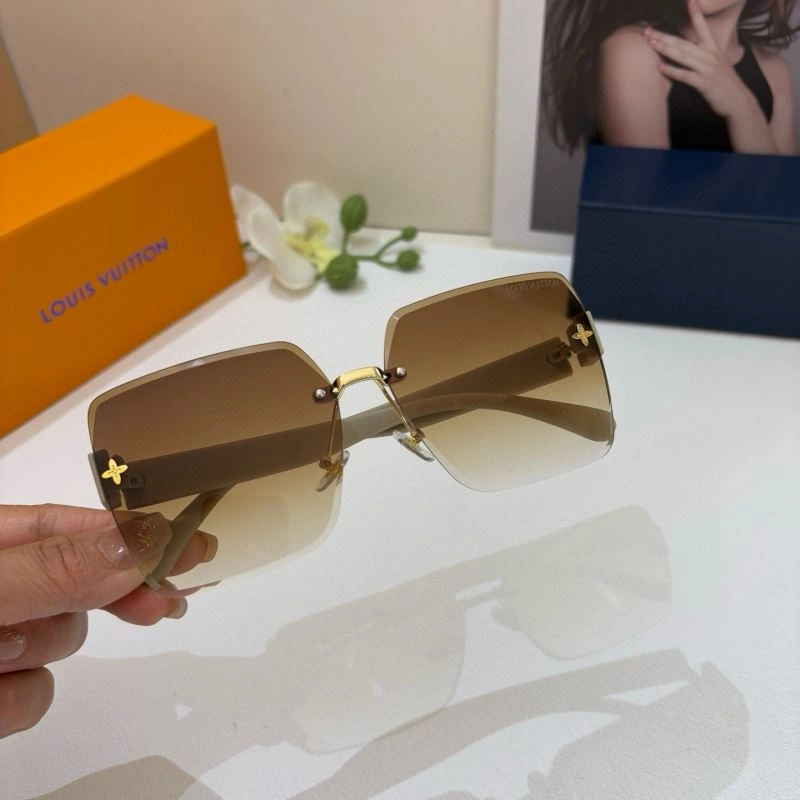 Louis Vuitton Sunglasses EyeCatching 280689