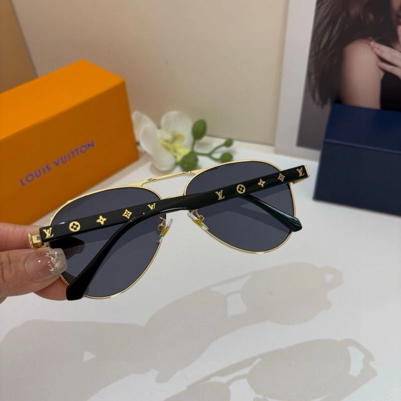 Louis Vuitton Sunglasses Colorful 280693