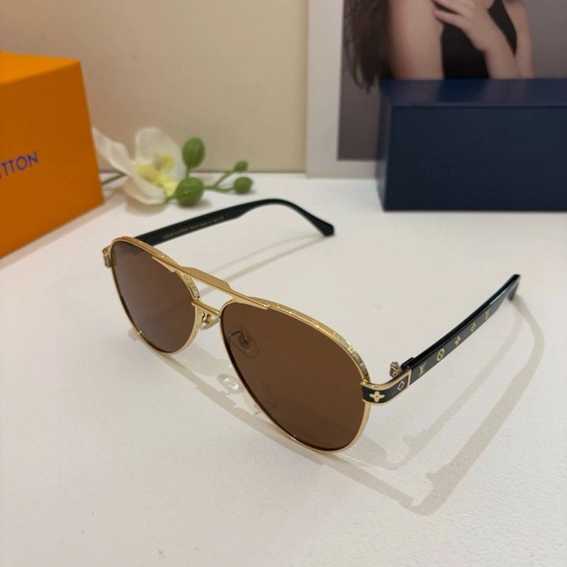 MultiPurpose Louis Vuitton Sunglasses 280695