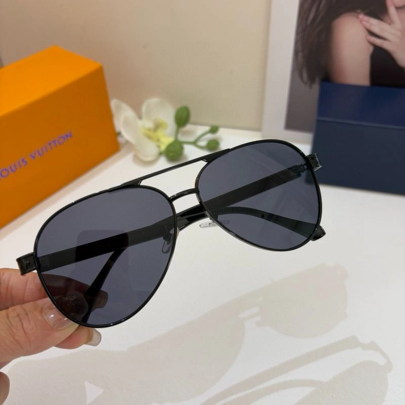 Louis Vuitton Sunglasses TimelessDesign 280692