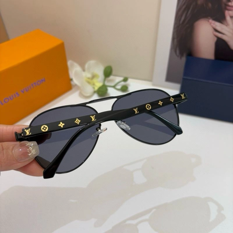 Louis Vuitton Sunglasses TimelessDesign 280692