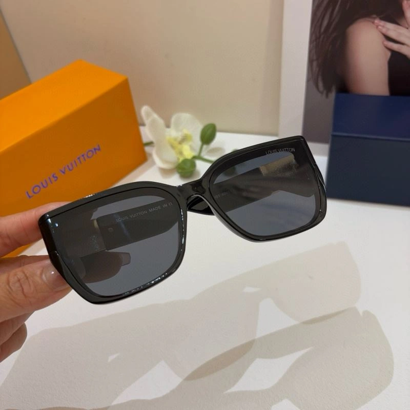 Attractive Louis Vuitton Sunglasses 280687