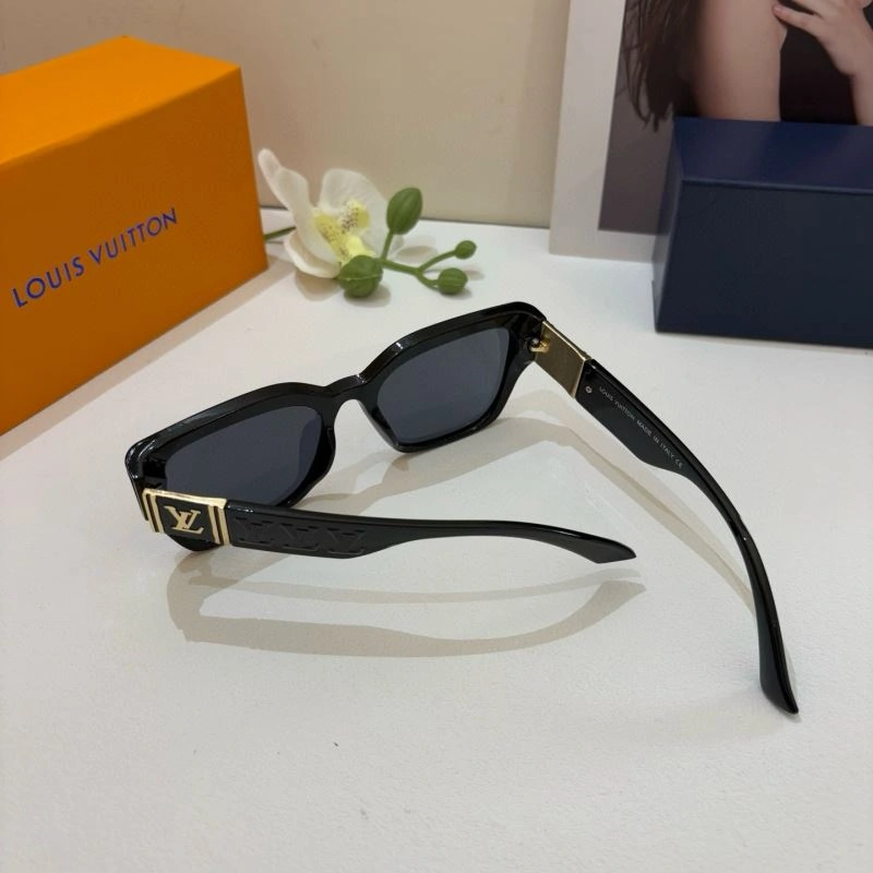Attractive Louis Vuitton Sunglasses 280687