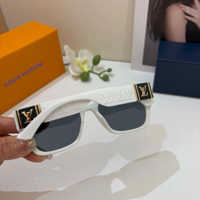 FlexibleFit Louis Vuitton Sunglasses 280696