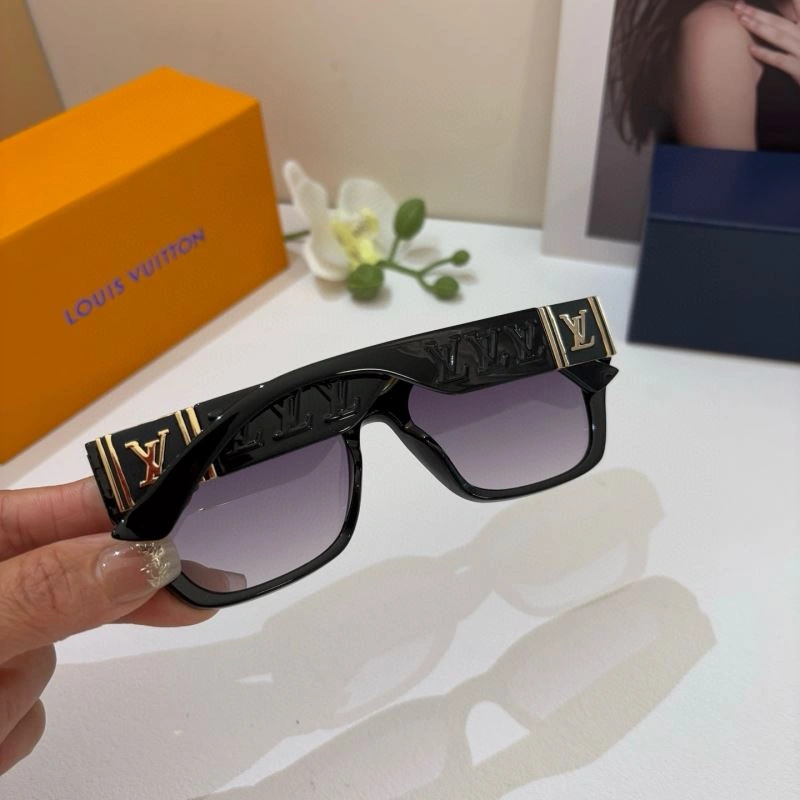 Sophisticated Louis Vuitton Sunglasses 280686