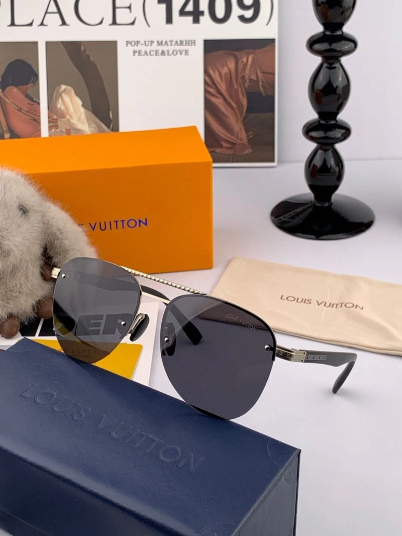 Louis Vuitton Sunglasses Attractive 280703