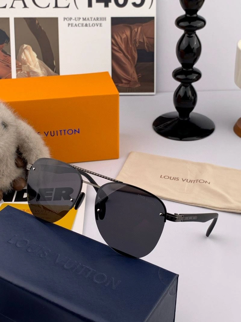 Louis Vuitton Sunglasses Attractive 280703