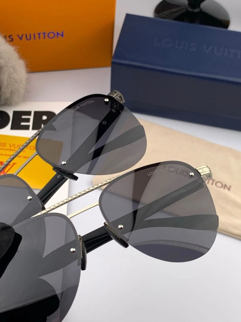 Louis Vuitton Sunglasses Attractive 280703