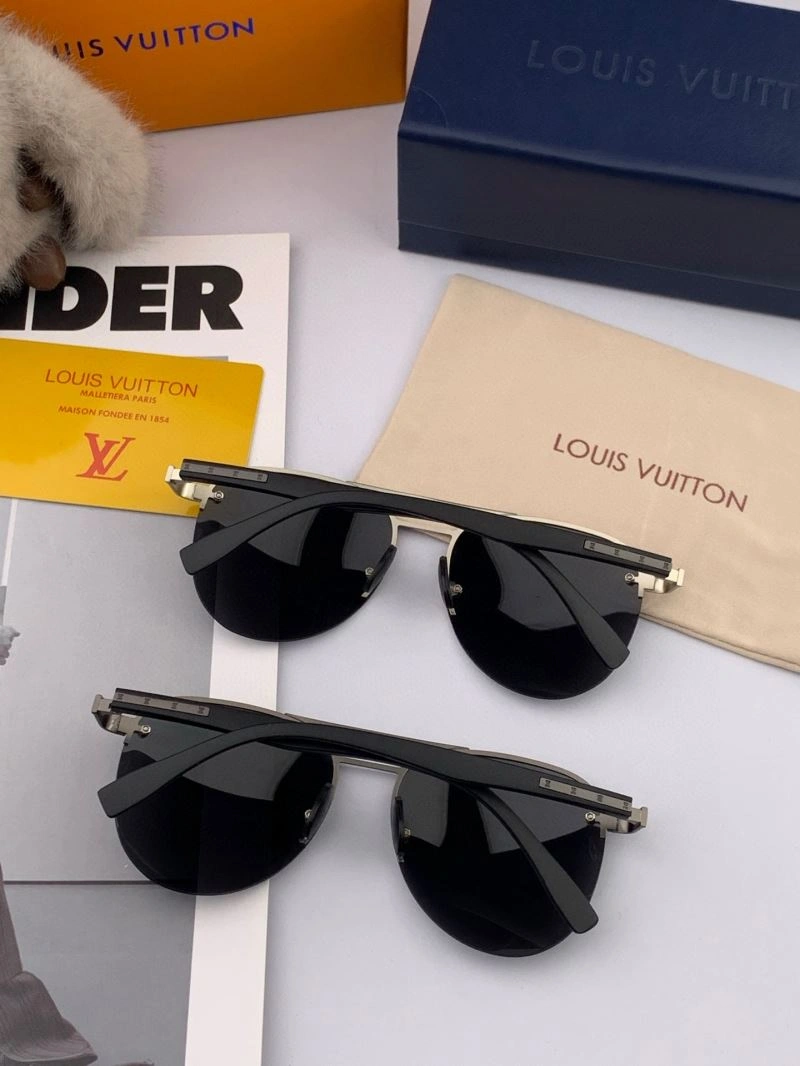 Louis Vuitton Sunglasses Attractive 280703