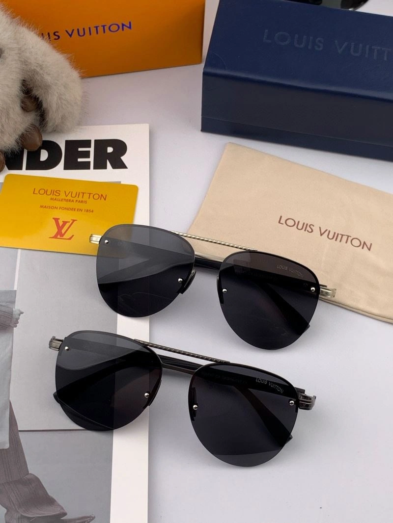 Louis Vuitton Sunglasses Attractive 280703