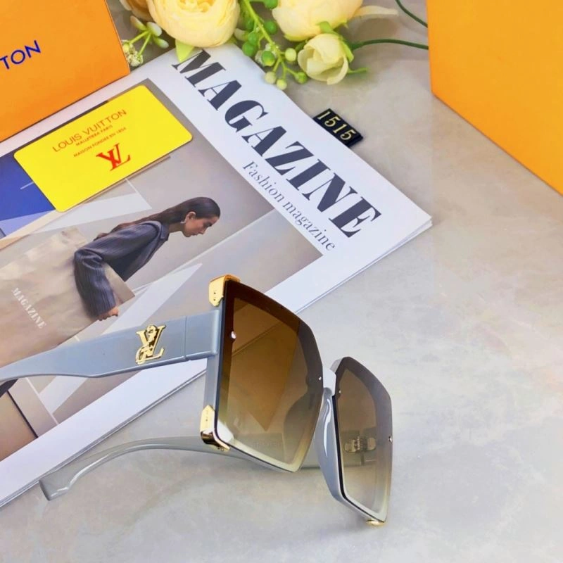Casual Louis Vuitton Sunglasses 280706