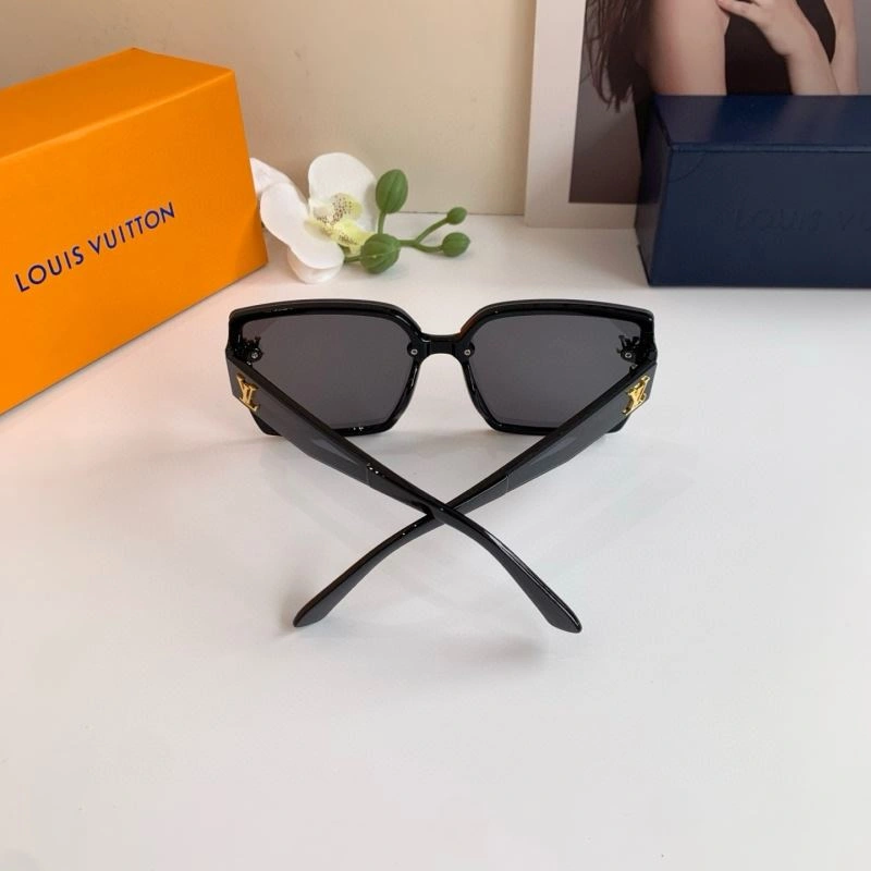 Louis Vuitton Sunglasses MoistureWicking 280690