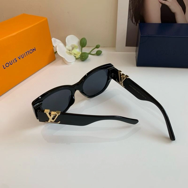 Upgraded Louis Vuitton Sunglasses 280683
