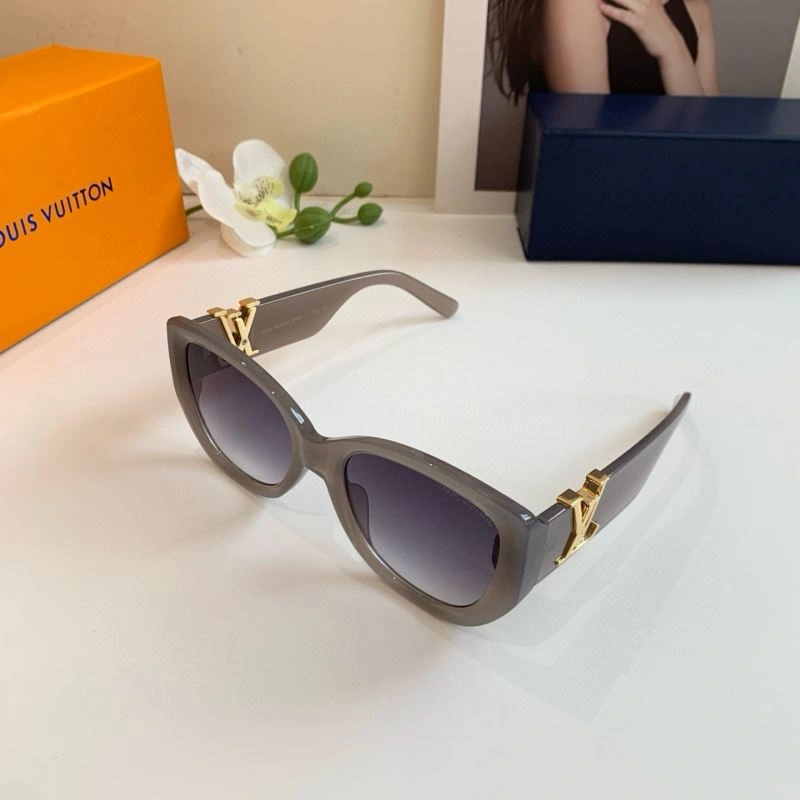 UrbanChic Louis Vuitton Sunglasses 280684