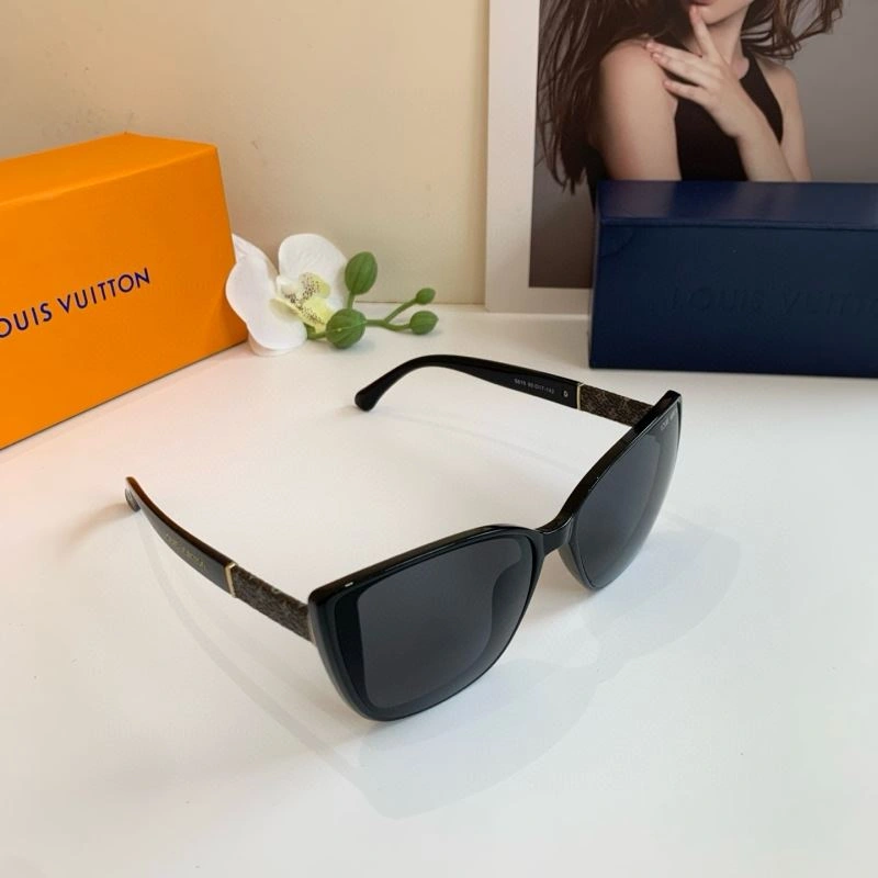Louis Vuitton Sunglasses HighQuality 280681