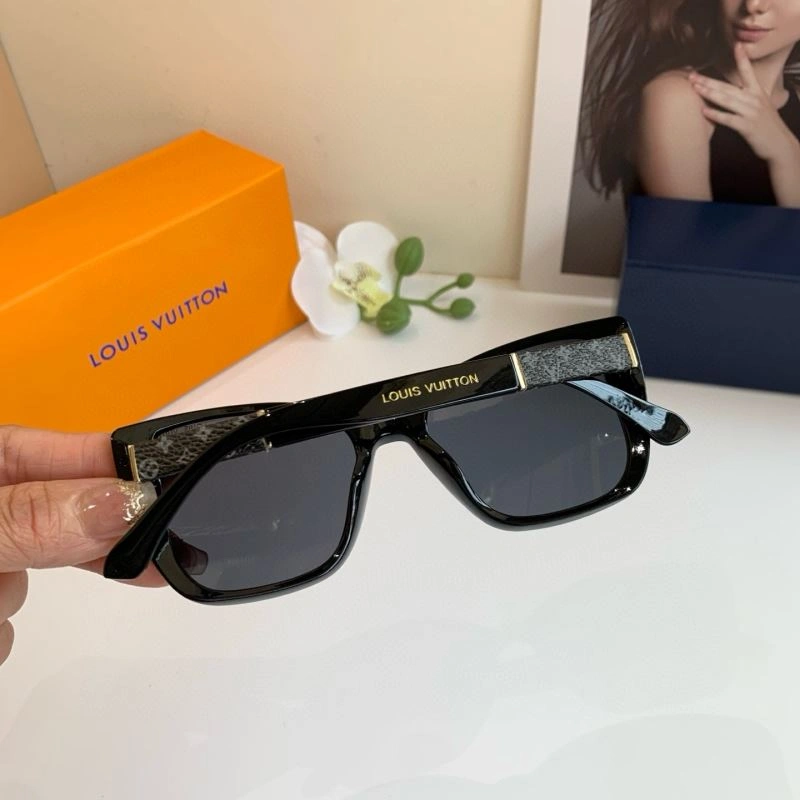 Louis Vuitton Sunglasses HighQuality 280681