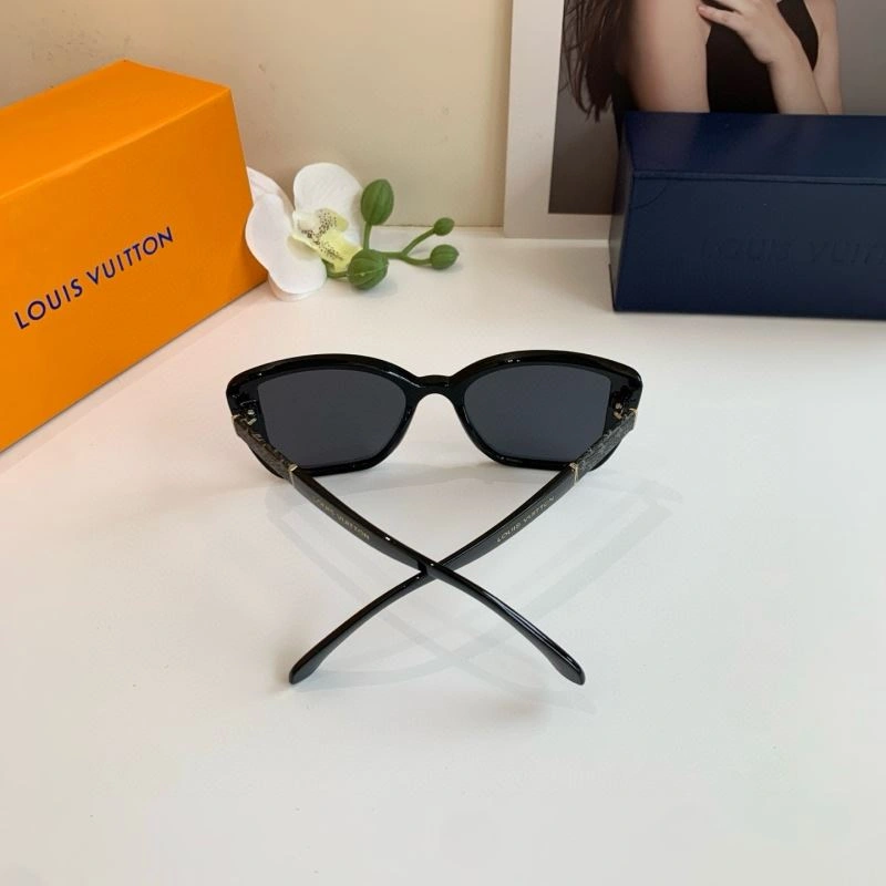 Louis Vuitton Sunglasses HighQuality 280681