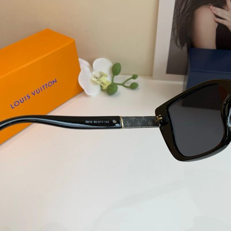 Louis Vuitton Sunglasses HighQuality 280681