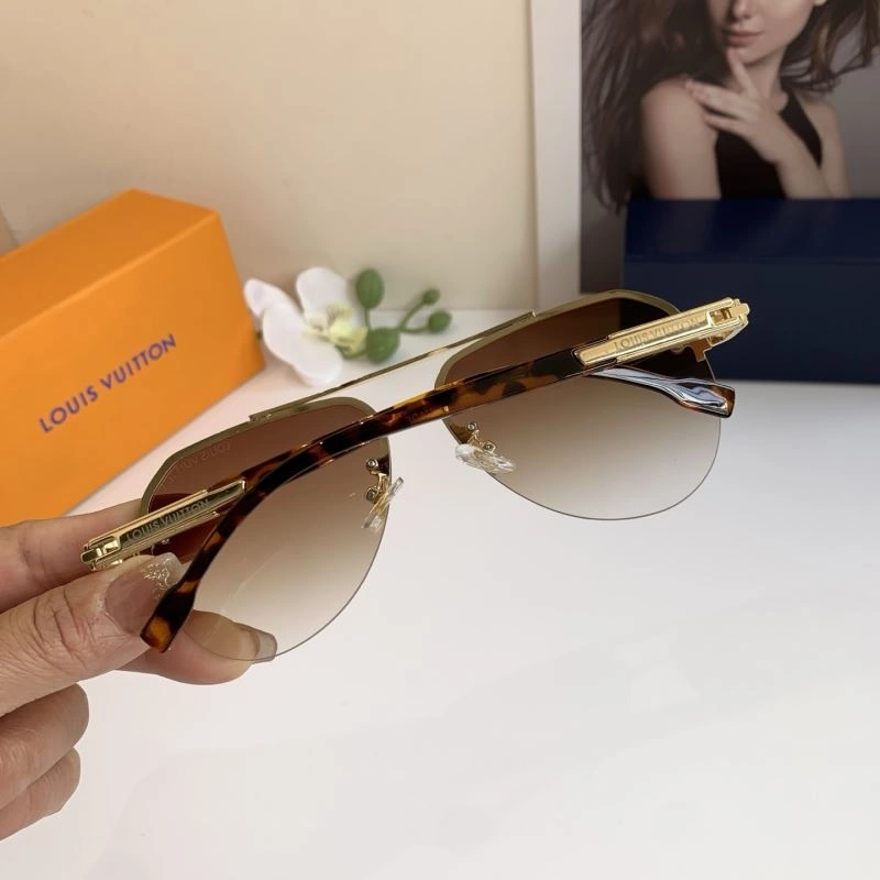 Functional Louis Vuitton Sunglasses 280661