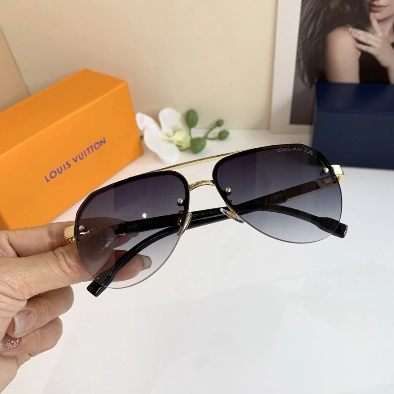 Bright Louis Vuitton Sunglasses 280666