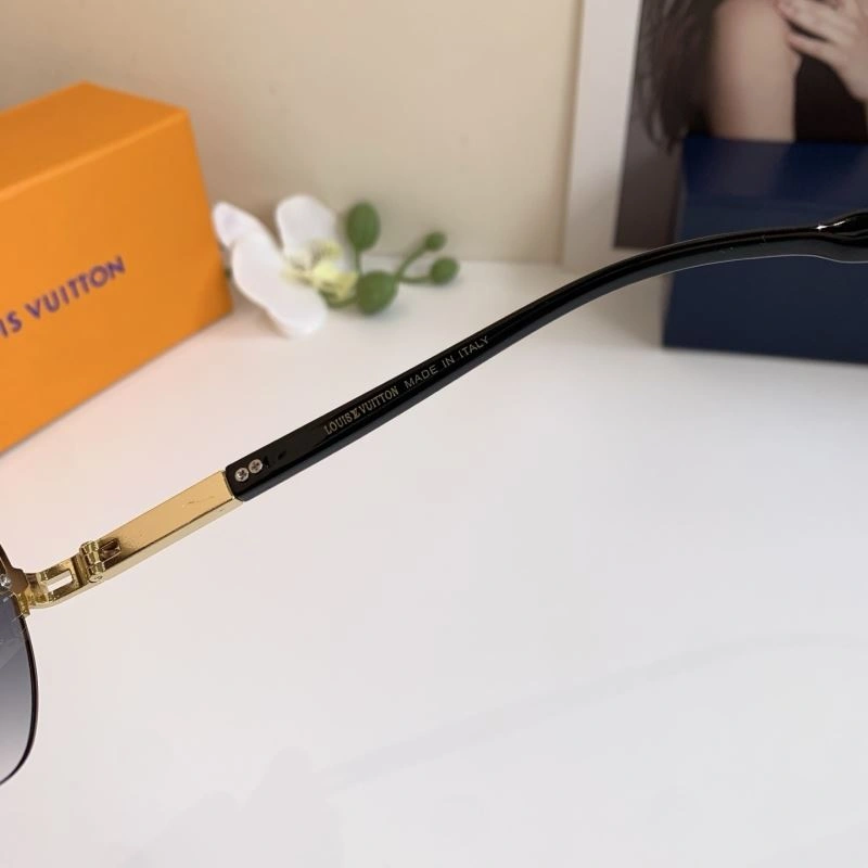 Bright Louis Vuitton Sunglasses 280666