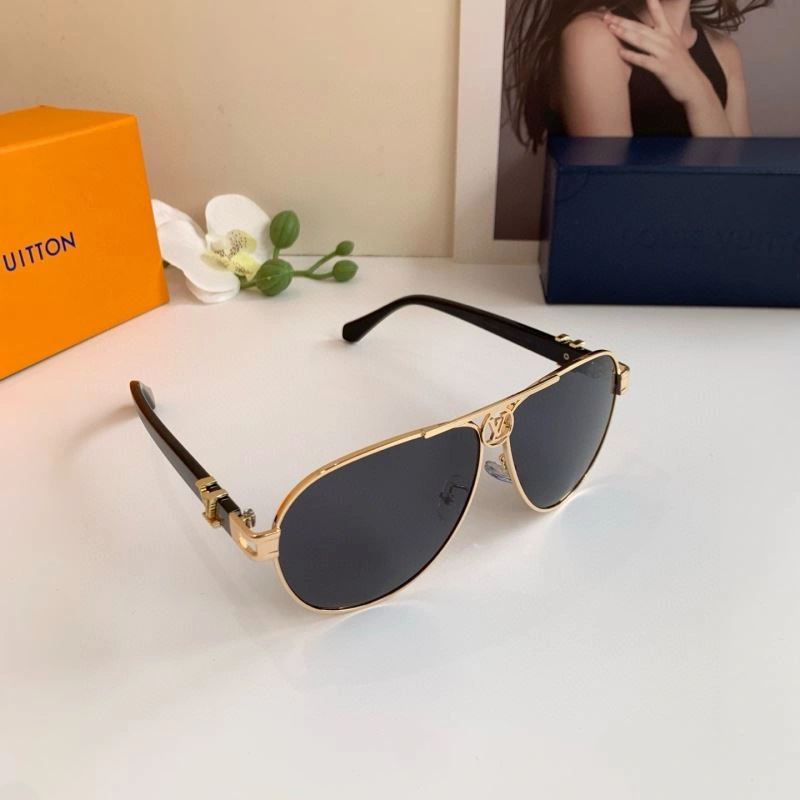 Vibrant Louis Vuitton Sunglasses 280670